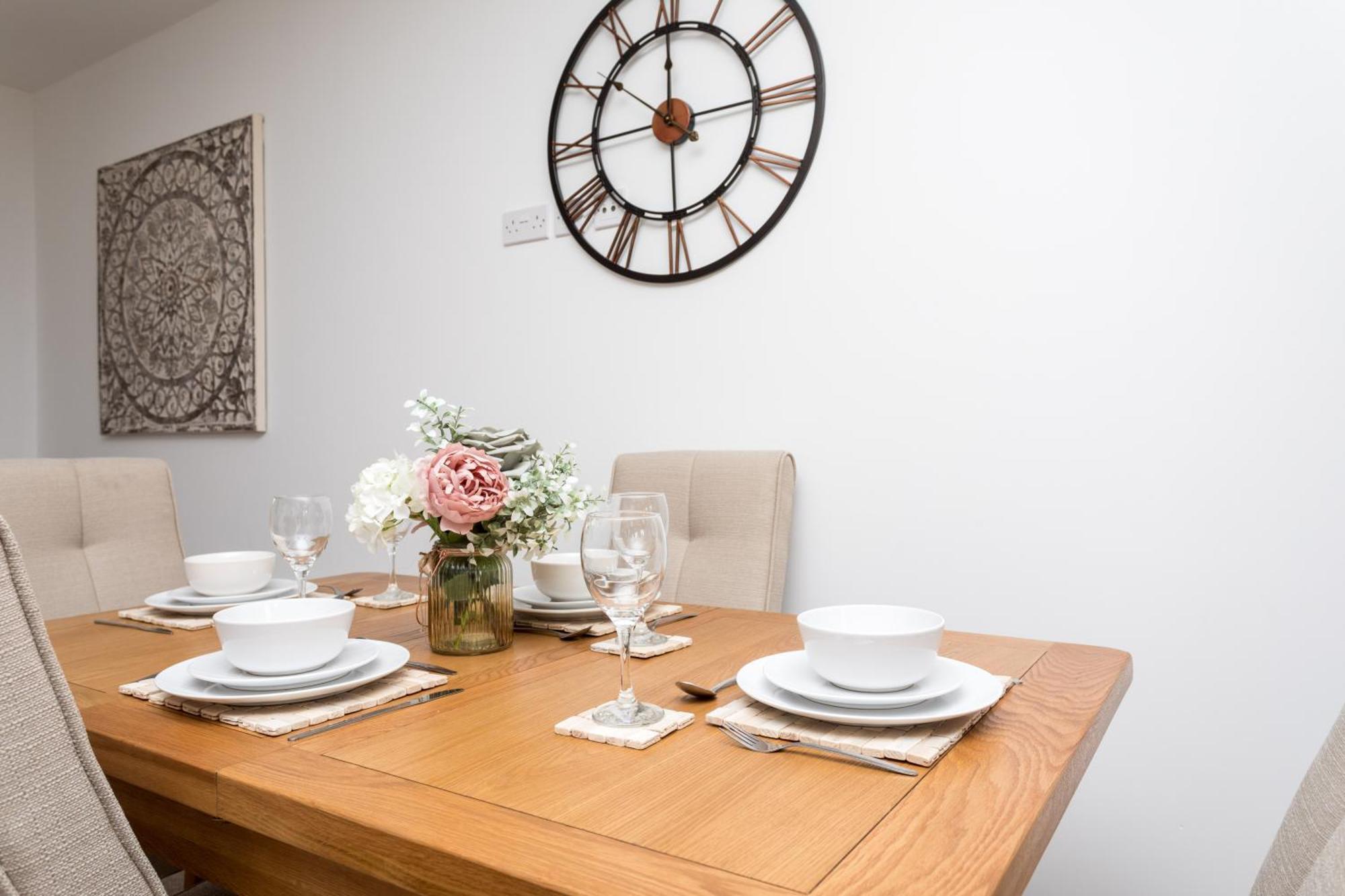 Flat 7- Spacious Studio Flat In The Heart Of Crawley Extérieur photo
