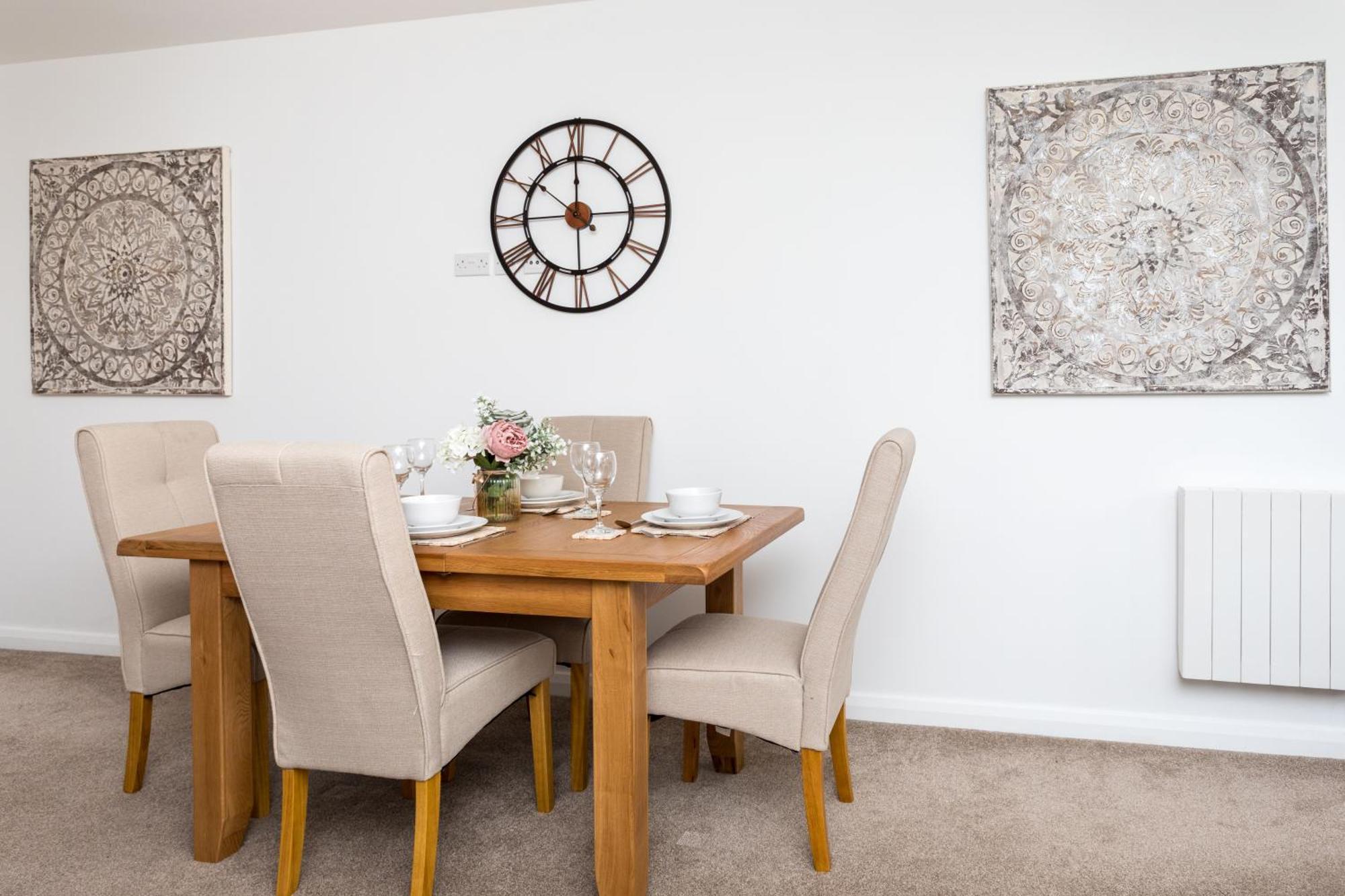 Flat 7- Spacious Studio Flat In The Heart Of Crawley Extérieur photo